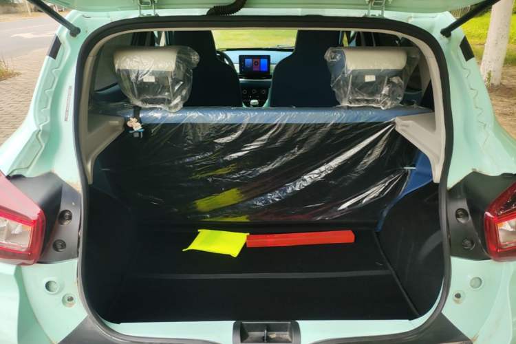 Used Dongfeng NAMMI BOX 2022 Revised Light Wind Edition 201 km Standard Version Trunk