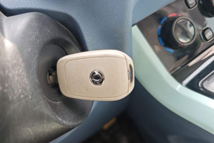 Used Dongfeng NAMMI BOX 2022 Chasing Wind Edition 331 km Standard Model Vehicle Key
