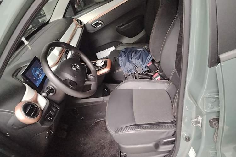 Used Dongfeng NAMMI BOX 2022 Champion Edition Light Wind Version 201KM Standard Model Driver Seat