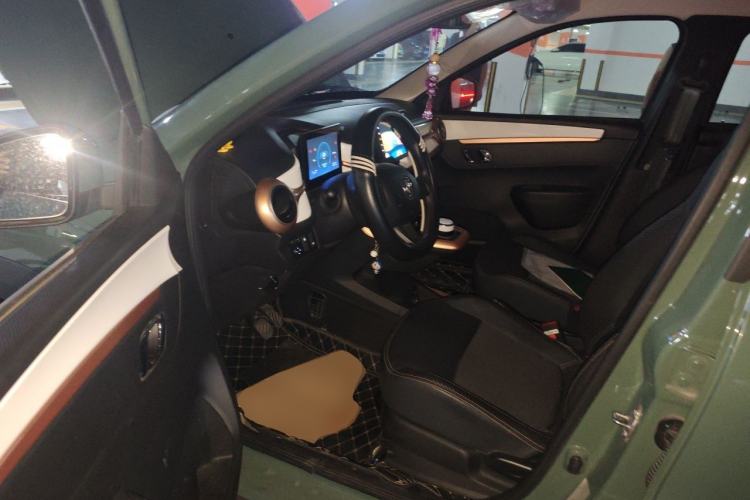 Used Dongfeng NAMMI BOX 2022 Revised Light Wind Edition 201 km Standard Version Driver Seat