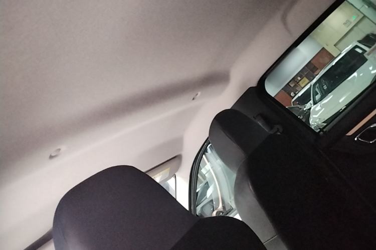 Used Dongfeng NAMMI BOX 2022 Champion Edition Light Wind Version 201KM Standard Model Headliner