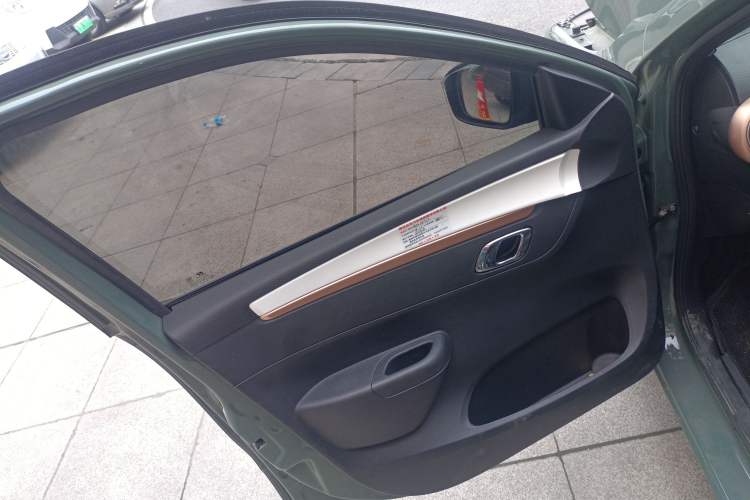 Used Dongfeng NAMMI BOX 2022 Revised Light Wind Edition 201 km Standard Version Left Front Door Interior
