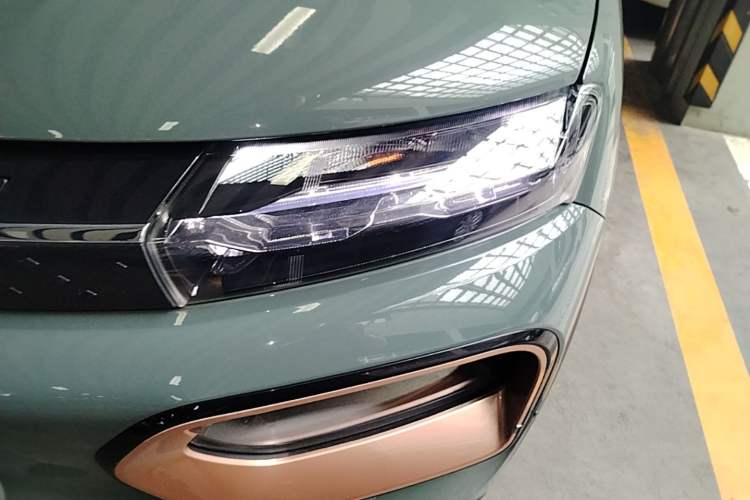 Used Dongfeng NAMMI BOX 2022 Champion Edition Light Wind Version 201KM Standard Model Left Front Headlight