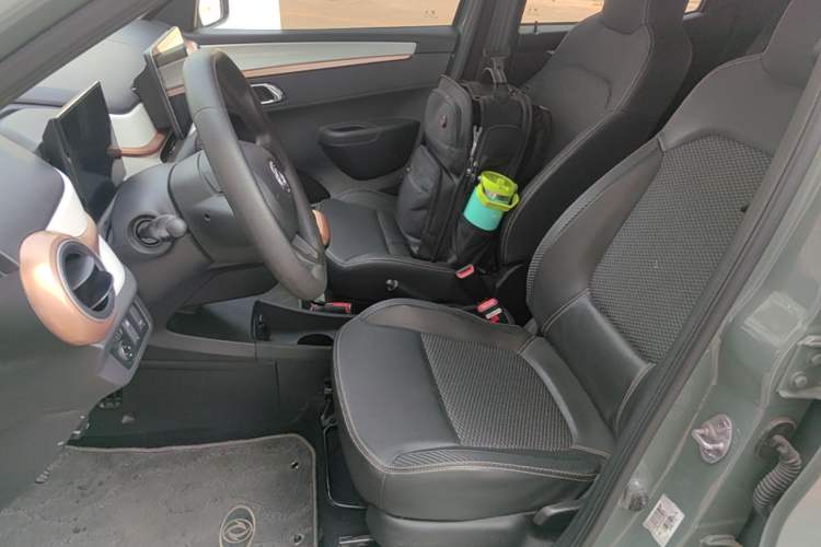 Used Dongfeng NAMMI BOX 2022 Champion Edition Light Wind Version 201KM Standard Model Left Front Seat