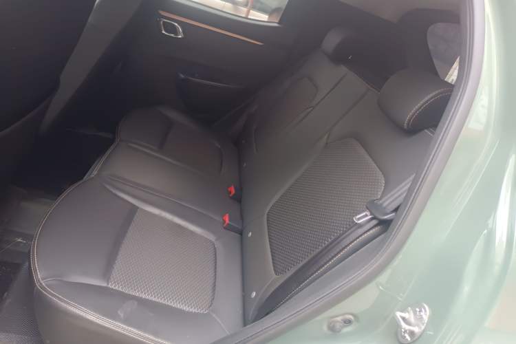 Used Dongfeng NAMMI BOX 2022 Revised Light Wind Edition 201 km Standard Version Left Rear Seat