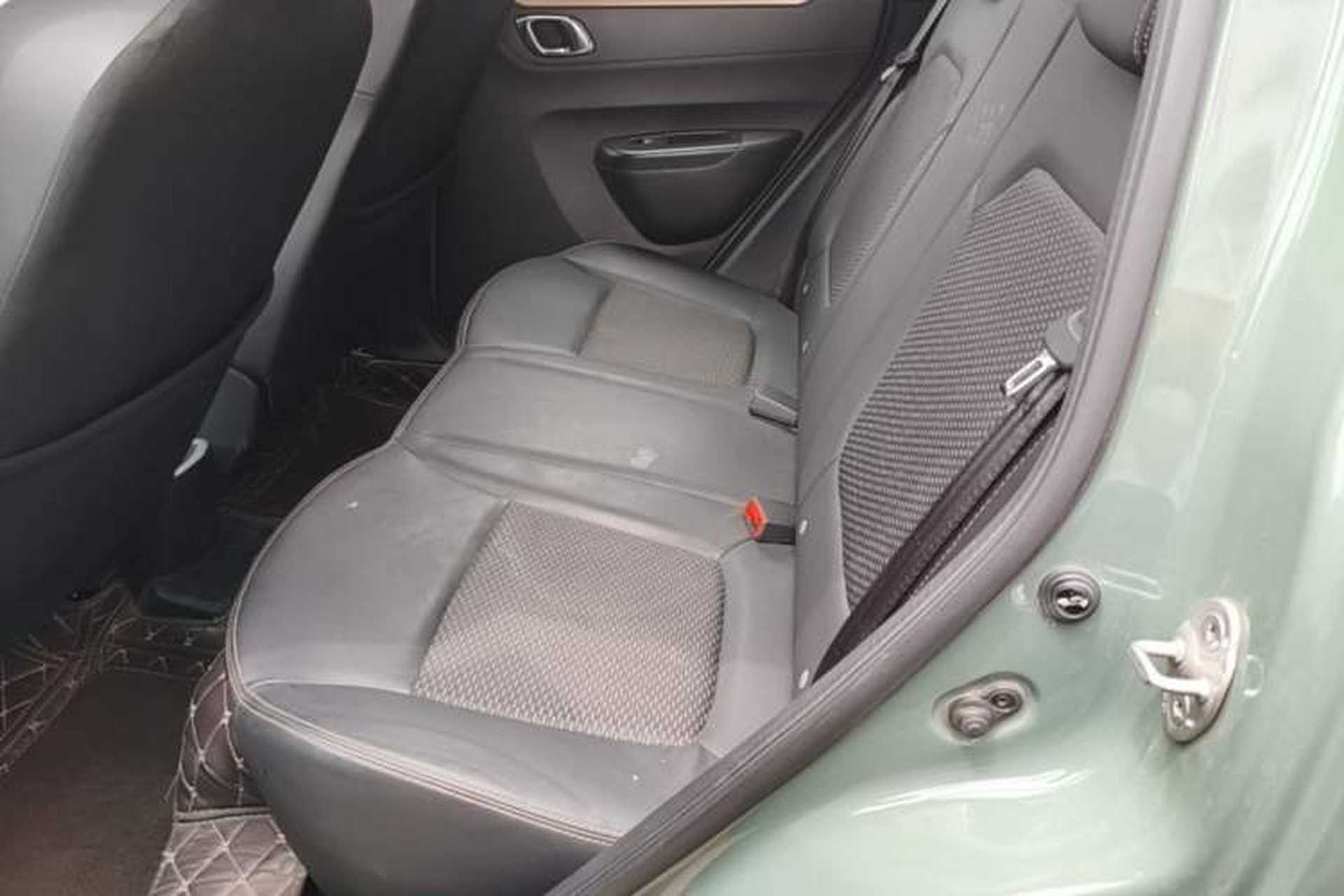 Used Dongfeng NAMMI BOX 2022 Champion Edition Light Wind Version 201KM Standard Model Left Rear Seat