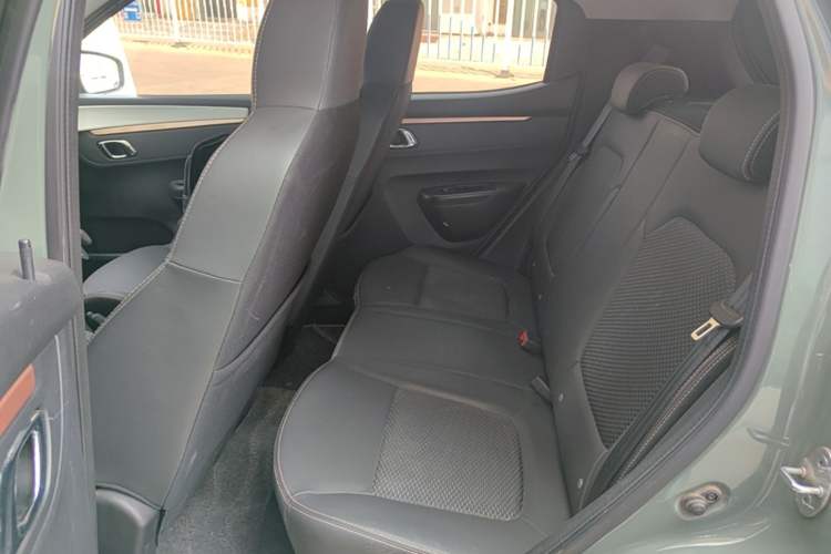 Used Dongfeng NAMMI BOX 2022 Champion Edition Light Wind Version 201KM Standard Model Left Rear Seat