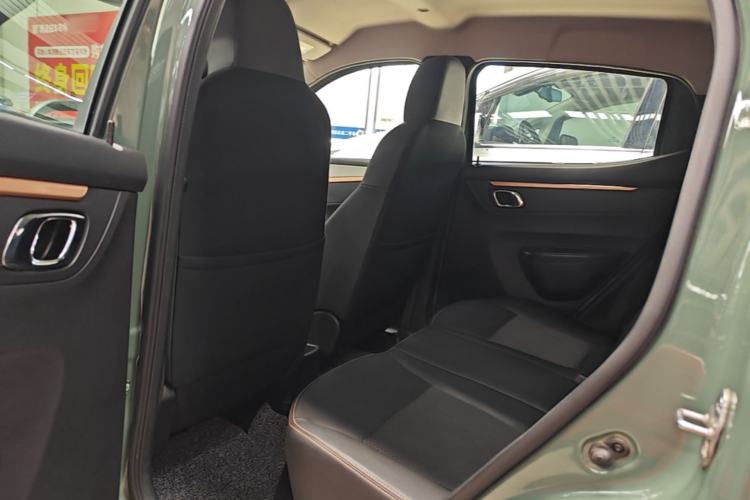 Used Dongfeng NAMMI BOX 2022 Revised Light Wind Edition 201 km Standard Version Left Rear Seat