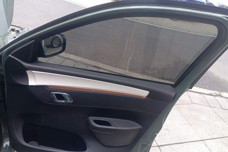 Used Dongfeng NAMMI BOX 2022 Revised Light Wind Edition 201 km Standard Version Right Front Door Interior