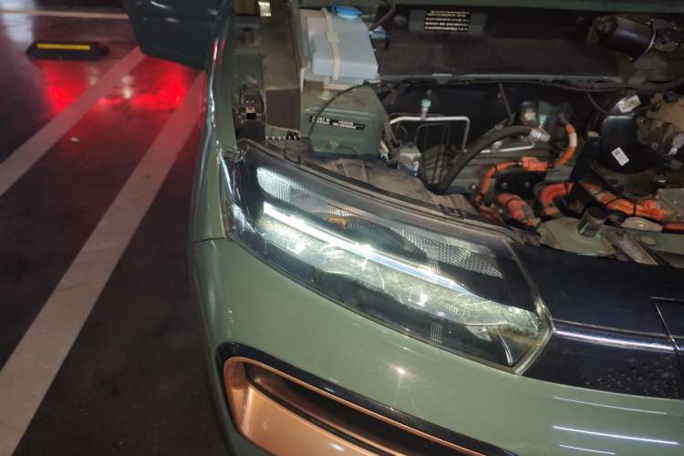 Used Dongfeng NAMMI BOX 2022 Revised Light Wind Edition 201 km Standard Version Right Front Headlight
