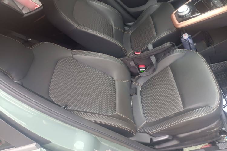 Used Dongfeng NAMMI BOX 2022 Revised Light Wind Edition 201 km Standard Version Right Front Seat