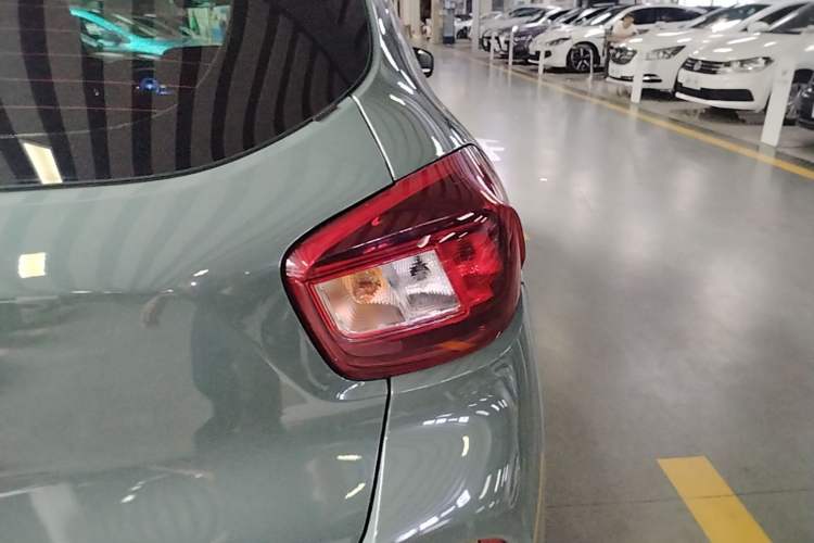 Used Dongfeng NAMMI BOX 2022 Champion Edition Light Wind Version 201KM Standard Model Right Rear Taillight