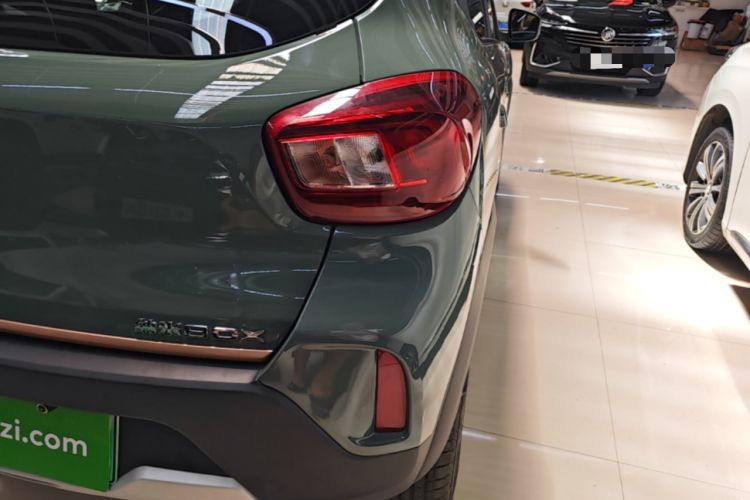 Used Dongfeng NAMMI BOX 2022 Revised Light Wind Edition 201 km Standard Version Right Rear Taillight