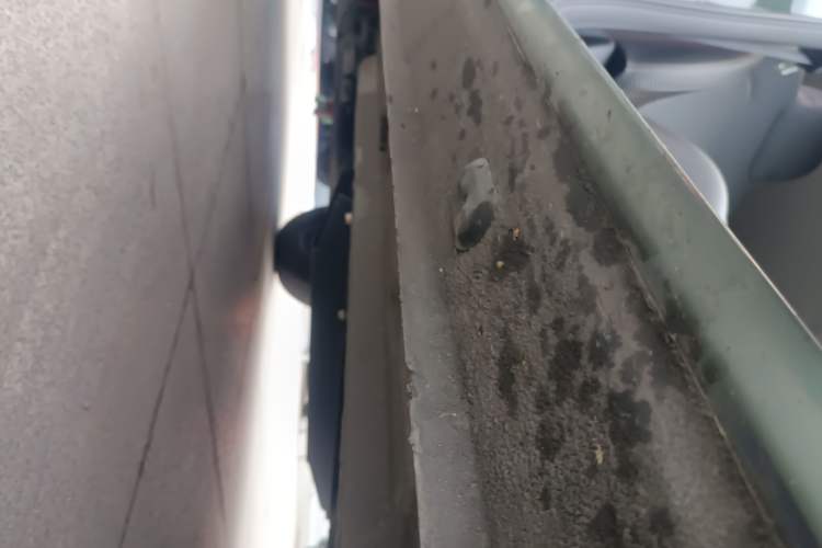 Used Dongfeng NAMMI BOX 2022 Revised Light Wind Edition 201 km Standard Version Right Side Sill