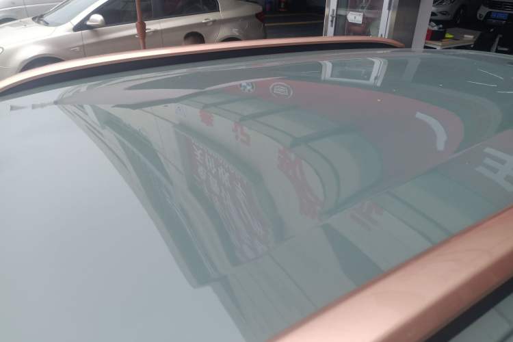 Used Dongfeng NAMMI BOX 2022 Revised Light Wind Edition 201 km Standard Version Roof