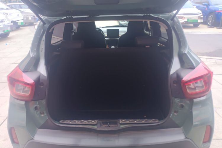 Used Dongfeng NAMMI BOX 2022 Revised Light Wind Edition 201 km Standard Version Trunk