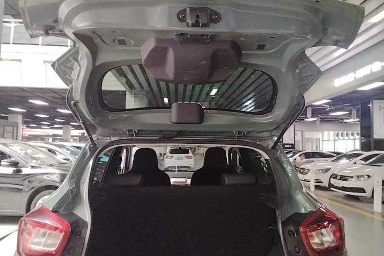 Used Dongfeng NAMMI BOX 2022 Champion Edition Light Wind Version 201KM Standard Model Trunk