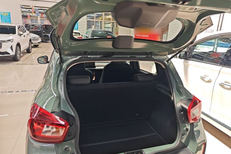 Used Dongfeng NAMMI BOX 2022 Revised Light Wind Edition 201 km Standard Version Trunk