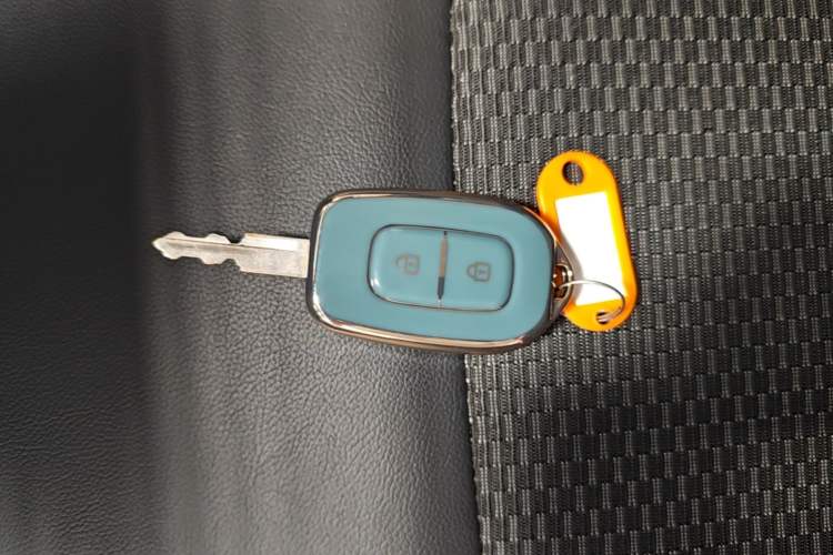 Used Dongfeng NAMMI BOX 2022 Revised Light Wind Edition 201 km Standard Version Vehicle Key