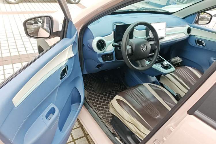 Used Dongfeng NAMMI BOX 2022 Chasing Wind Edition 331 km Standard Model Driver Seat