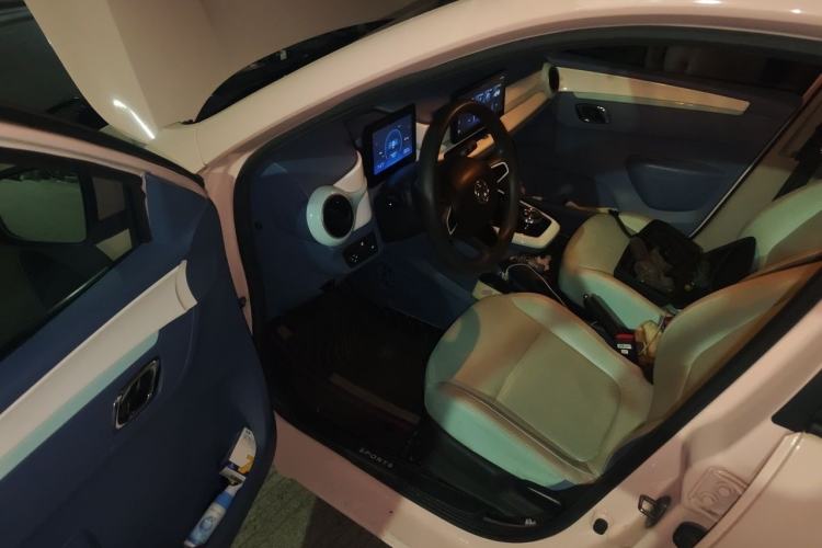 Used Dongfeng NAMMI BOX 2022 Chasing Wind Edition 331KM Advanced Model Driver Seat