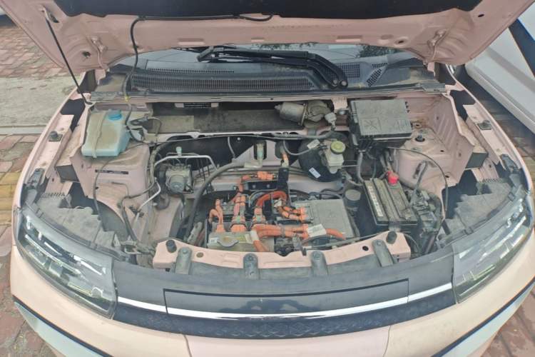 Used Dongfeng NAMMI BOX 2022 Light Wind Edition 201KM Lightning Model Engine Bay