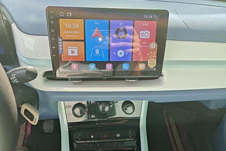 Used Dongfeng NAMMI BOX 2022 Chasing Wind Edition 331 km Standard Model Audio And AC Panel