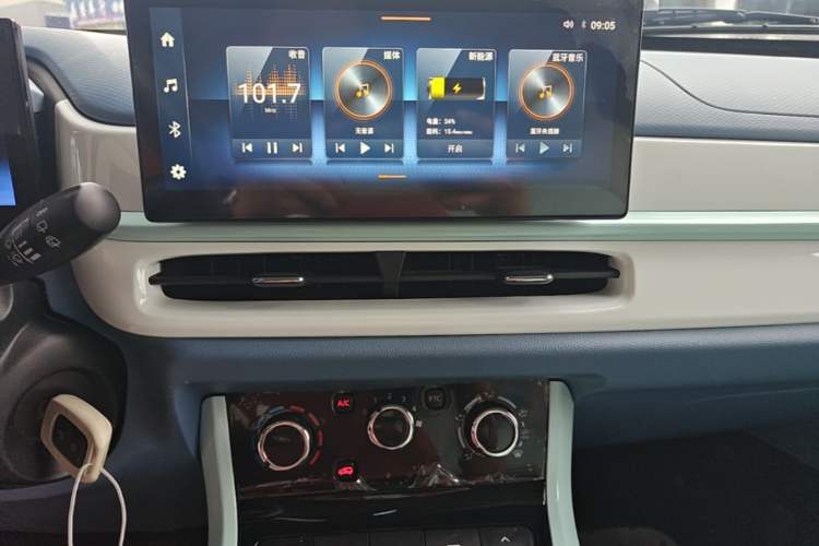 Used Dongfeng NAMMI BOX 2022 Chasing Wind Edition 351 km Advanced Model Audio And AC Panel