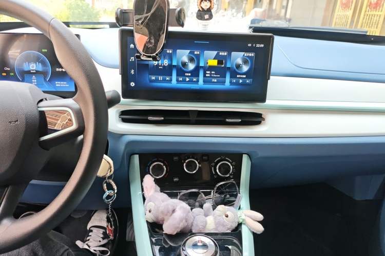 Used Dongfeng NAMMI BOX 2022 Chasing Wind Edition 331KM Advanced Model Audio And AC Panel