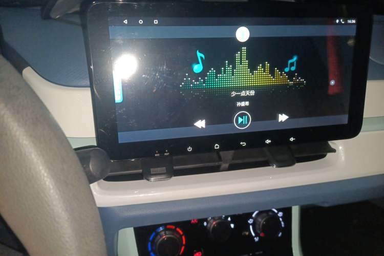 Used Dongfeng NAMMI BOX 2022 Light Wind Edition 201KM Advanced Model Audio And AC Panel