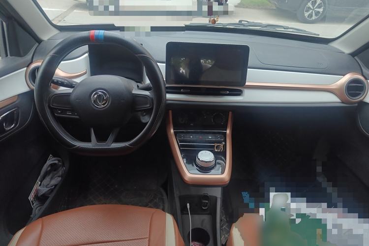 Used Dongfeng NAMMI BOX 2022 Champion Edition Light Wind Version 201KM Standard Model Center Console