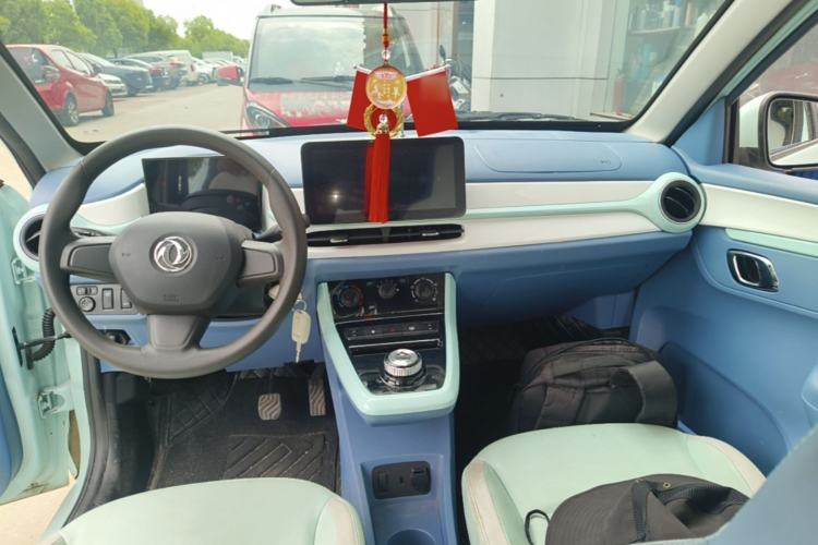 Used Dongfeng NAMMI BOX 2022 Revised Light Wind Edition 201 km Standard Version Center Console