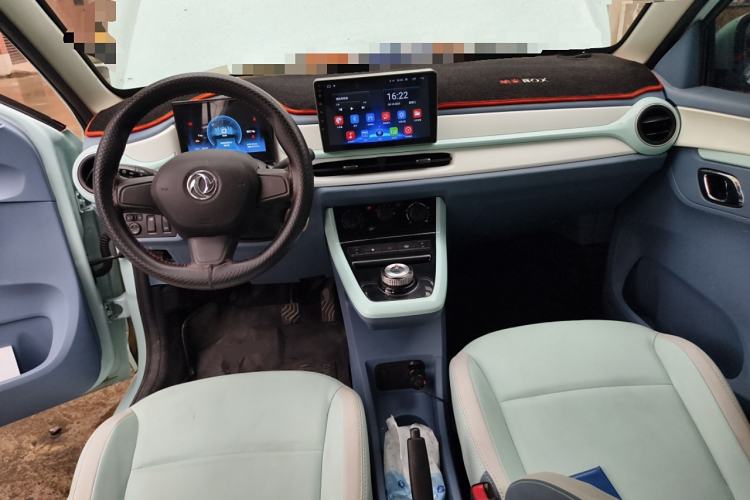 Used Dongfeng NAMMI BOX 2022 Revised Light Wind Edition 201 km Standard Version Center Console