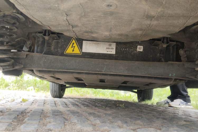 Used Dongfeng NAMMI BOX 2022 Chasing Wind Edition 331 km Standard Model Chassis Rear
