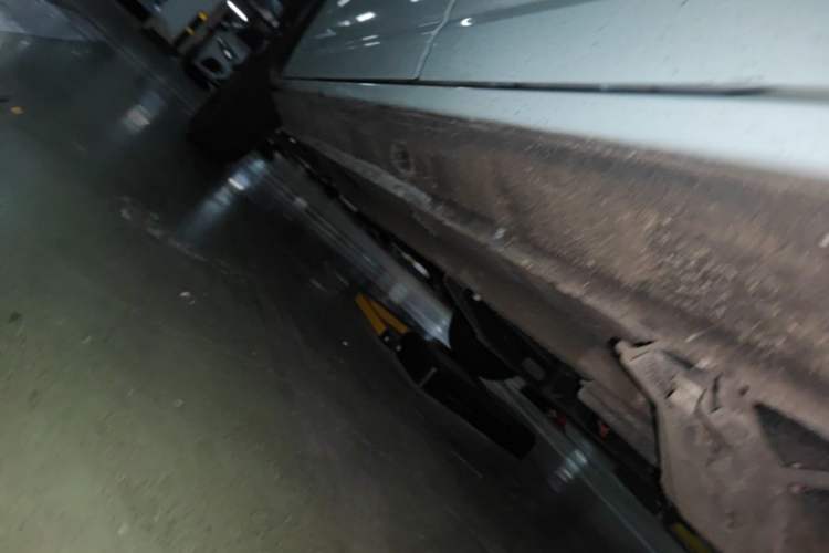 Used Dongfeng NAMMI BOX 2022 Light Wind Edition 201KM Advanced Model Chassis Rear Left