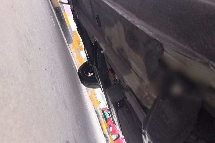 Used Dongfeng NAMMI BOX 2022 Revised Light Wind Edition 201 km Standard Version Chassis Rear Left
