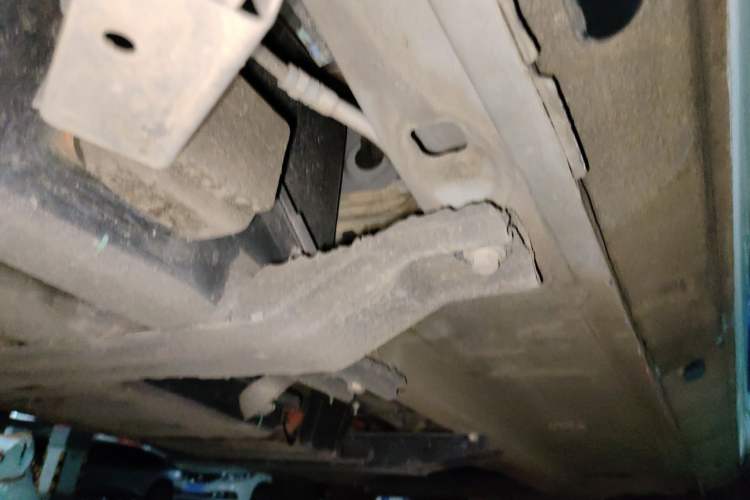 Used Dongfeng NAMMI BOX 2022 Revised Light Wind Edition 201 km Standard Version Chassis Rear Right