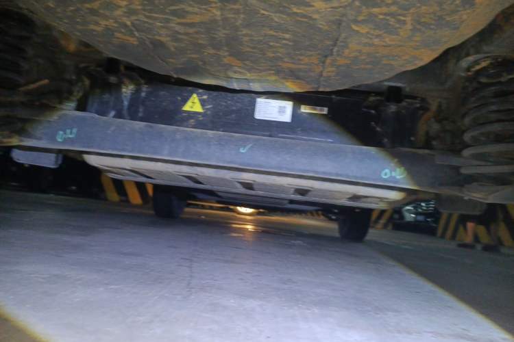 Used Dongfeng NAMMI BOX 2022 Light Wind Edition 201KM Advanced Model Chassis Rear