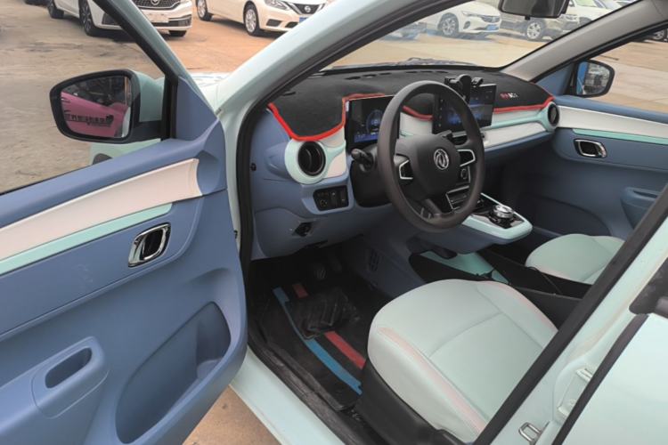 Used Dongfeng NAMMI BOX 2022 Chasing Wind Edition 331KM Advanced Model Driver Seat