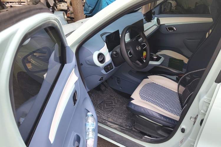 Used Dongfeng NAMMI BOX 2022 Chasing Wind Edition 351 km Advanced Model Driver Seat