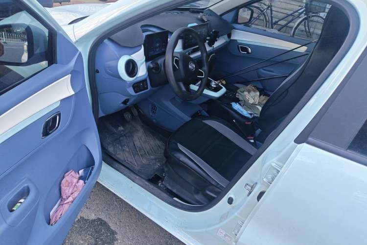 Used Dongfeng NAMMI BOX 2022 Chasing Wind Edition 331KM Advanced Model Driver Seat
