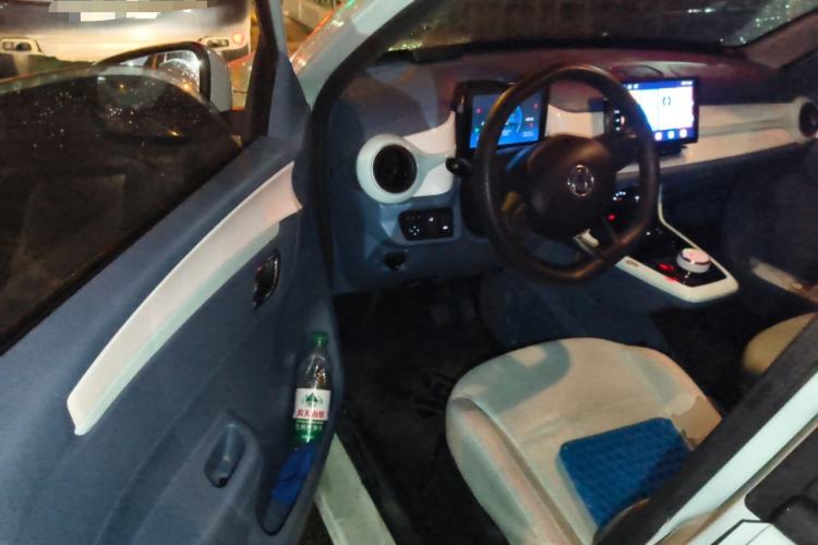 Used Dongfeng NAMMI BOX 2022 Revised Light Wind Edition 201 km Standard Version Driver Seat