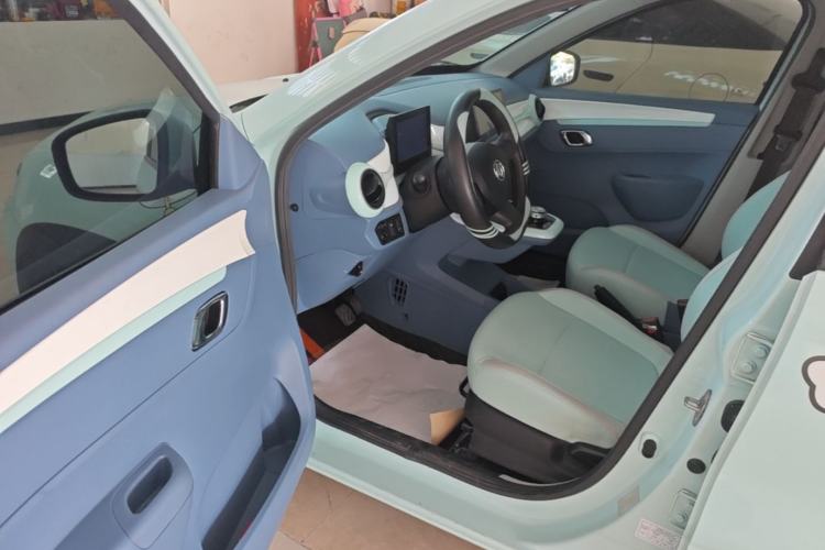 Used Dongfeng NAMMI BOX 2022 Chasing Wind Edition 331 km Standard Model Driver Seat