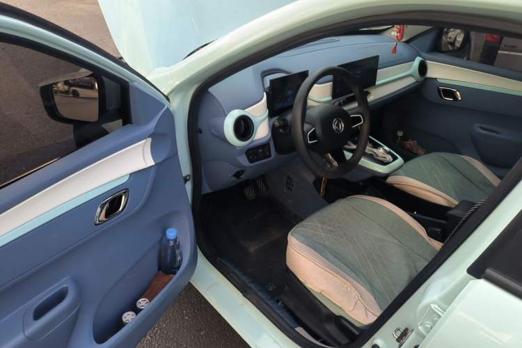 Used Dongfeng NAMMI BOX 2022 Chasing Wind Edition 331KM Advanced Model Driver Seat