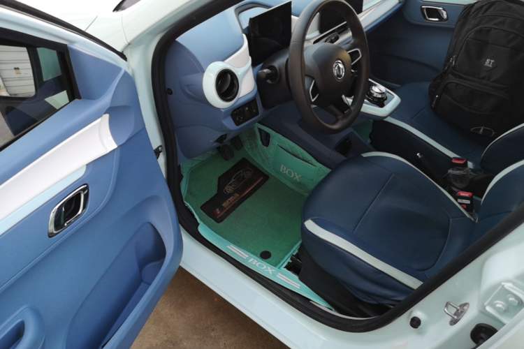 Used Dongfeng NAMMI BOX 2022 Chasing Wind Edition 331KM Advanced Model Driver Seat