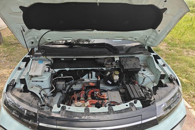 Used Dongfeng NAMMI BOX 2022 Chasing Wind Edition 331 km Standard Model Engine Bay