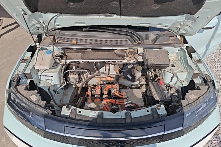Used Dongfeng NAMMI BOX 2022 Chasing Wind Edition 331 km Standard Model Engine Bay