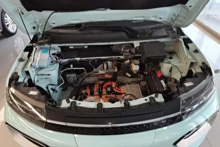 Used Dongfeng NAMMI BOX 2022 Chasing Wind Edition 331KM Advanced Model Engine Bay
