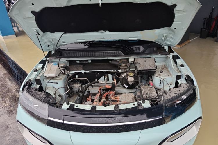 Used Dongfeng NAMMI BOX 2022 Chasing Wind Edition 351 km Advanced Model Engine Bay