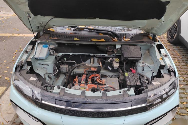 Used Dongfeng NAMMI BOX 2022 Chasing Wind Edition 331 km Standard Model Engine Bay